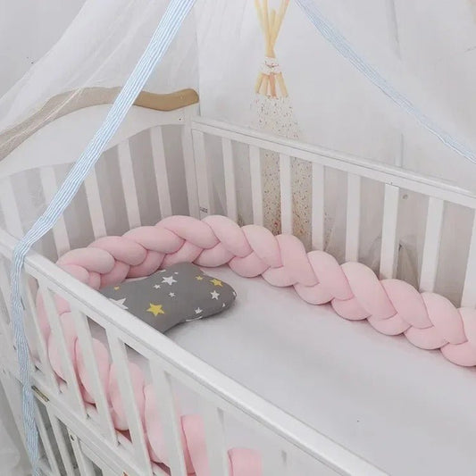 berceau oreiller tour de lit tresse rose