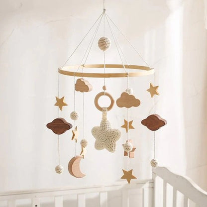 Mobile bebe univers étoiles nuages