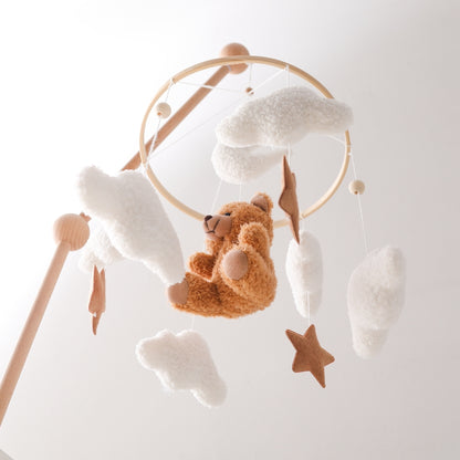 mobile ourson nuages vu de bas