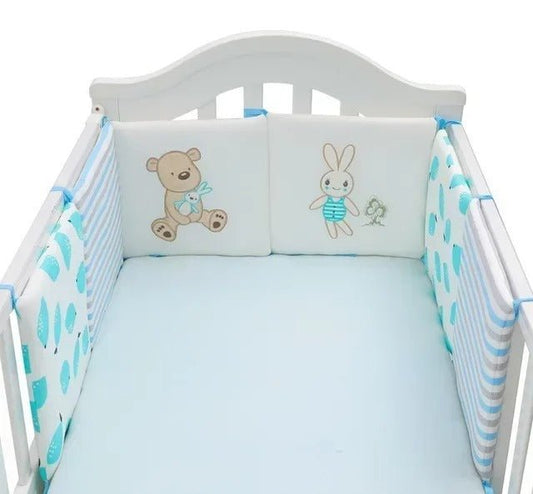tour de lit bleu blanc ourson lapin