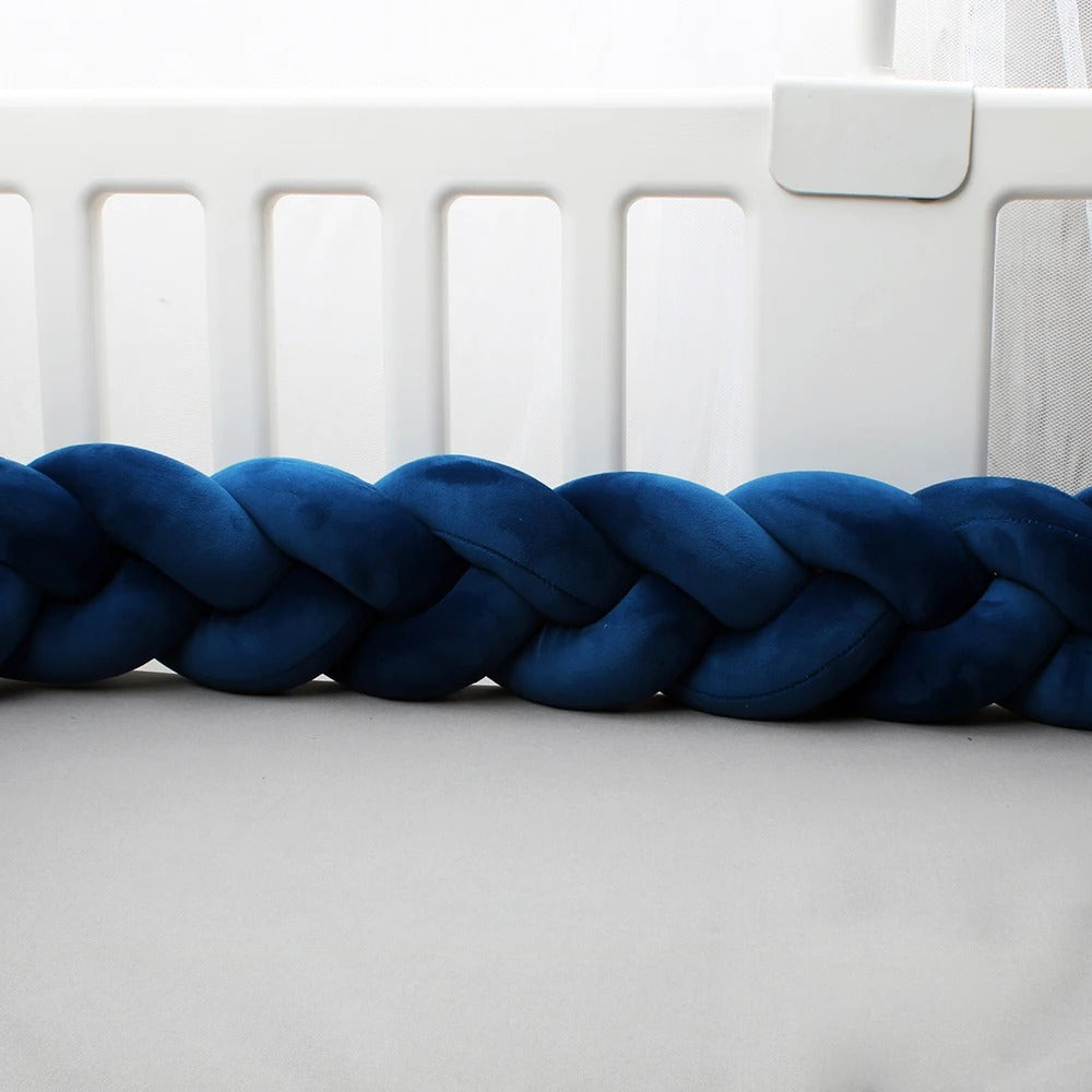 tresse de lit bleue berceau blanc